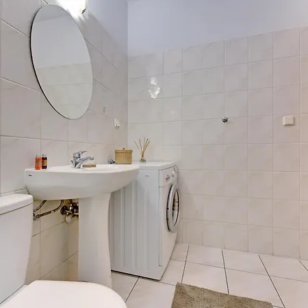 Barcelona By Renters Apartman *